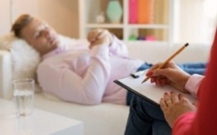 Qu’apporte une formation en hypnose aux coachs et thérapeutes à Paris ? Qu’apporte une formation en hypnose aux coachs et thérapeutes à Paris ?