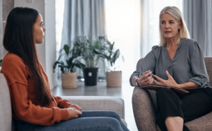 En combien de temps est-il possible de se reconvertir en tant que thérapeute ?