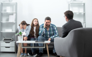 Quels objectifs atteindre avec la spécialisation en accompagnement des familles de la formation à la thérapie brève systémique ?