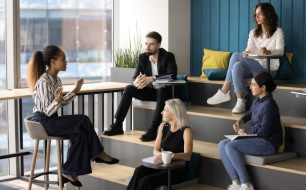 De l’accompagnement individuel à celui collectif : que faut-il savoir pour devenir un bon coach en entreprise ? De l’accompagnement individuel à celui collectif : que faut-il savoir pour devenir un bon coach en entreprise ?