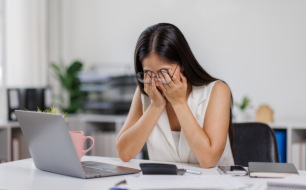 Coaching systémique en entreprise pour prévenir la souffrance au travail et renforcer les équipes
